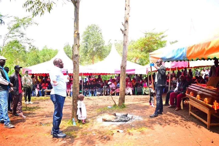 Honcalebamisi's tweet image. At Kapkomon village in Saboti Ward, I joined the family and friends of the late Benson Cheseny Kiboi for his burial ceremony. He passed on after a short illness. I stood in solidarity with the grieving family during this difficult time. May his soul rest in eternal peace.

Kenya…