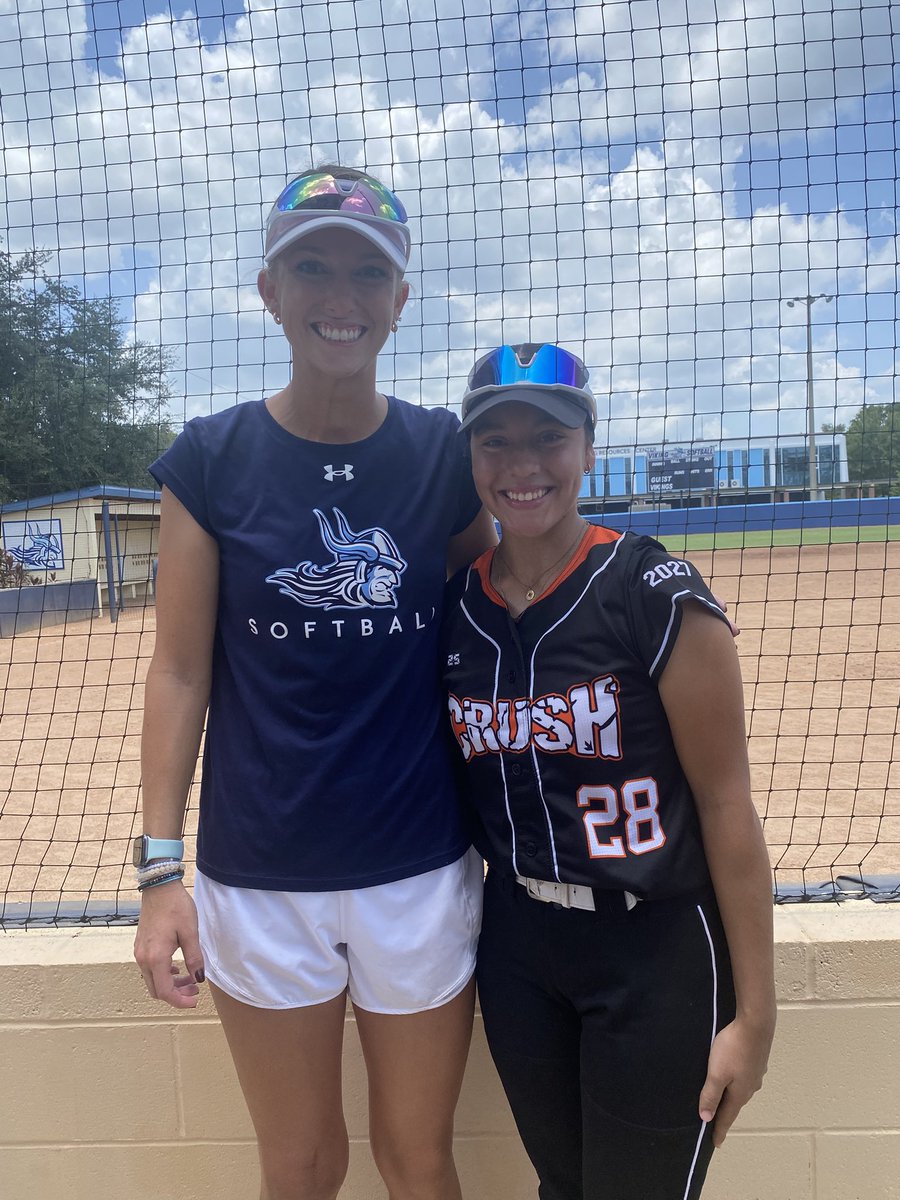 No better way than spending the day at the field! Thank you <a href="/SjrSoftball/">SJR State Softball</a> and  <a href="/joe_pound/">Joe Pound</a> for taking your time today to run such a great camp on this hot day! Hope to be back on campus soon! #GoVikings 

<a href="/FastpitchCrush/">Crush Fastpitch-Lake Wales</a>
