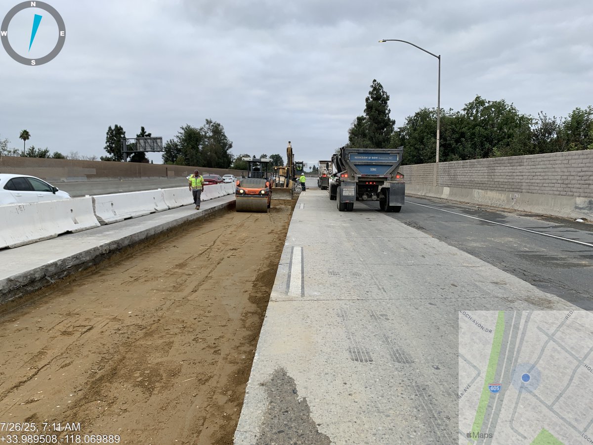 CaltransDist7's tweet image. 🚧 PROGRESS ON I-605!🚧
Crews have been removing concrete, compacting earth & laying rapid set base. A paving operation has southbound I-605 near Whittier Blvd reduced to two lanes until 11 PM Sunday 7/27. Details: tinyurl.com/3tepywua QuickMap.dot.ca.gov