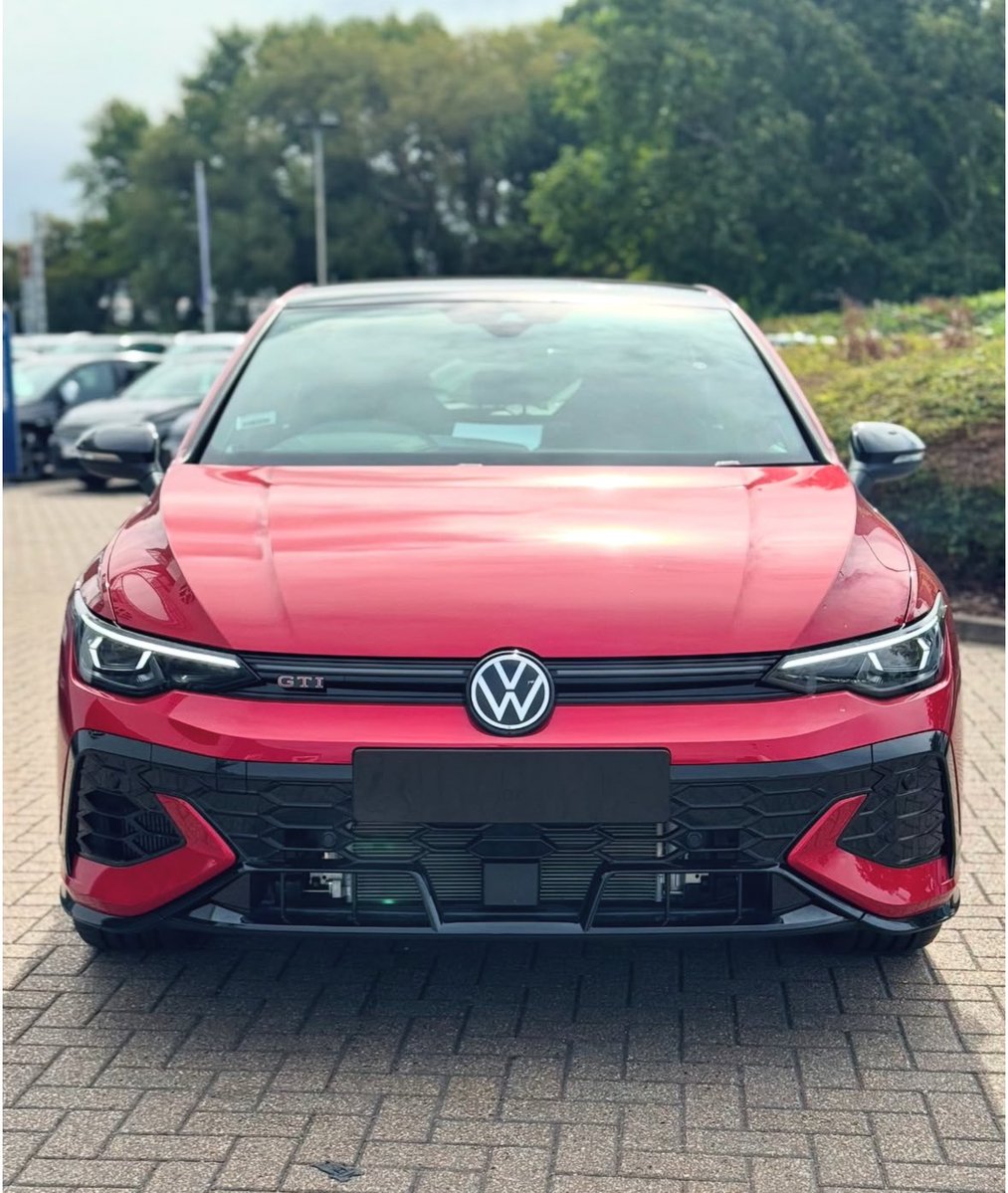 Jezza ๐ฟ๐ฆ๐ฉ๐ช๐ช๐ธ (@jezzamaqasa) on Twitter photo Still not confirmed for the SA market as yet, it definitely is a stunning piece of a machinery is the <a href="/VolkswagenSA/">VolkswagenSA</a> MK8.5 Golf GTI ClubSport.
This Kings Red metallic paint with the red brake calipers , with matching interior red stitching embossed too with the GTI headrest Still not confirmed for the SA market as yet, it definitely is a stunning piece of a machinery is the <a href="/VolkswagenSA/">VolkswagenSA</a> MK8.5 Golf GTI ClubSport.
This Kings Red metallic paint with the red brake calipers , with matching interior red stitching embossed too with the GTI headrest