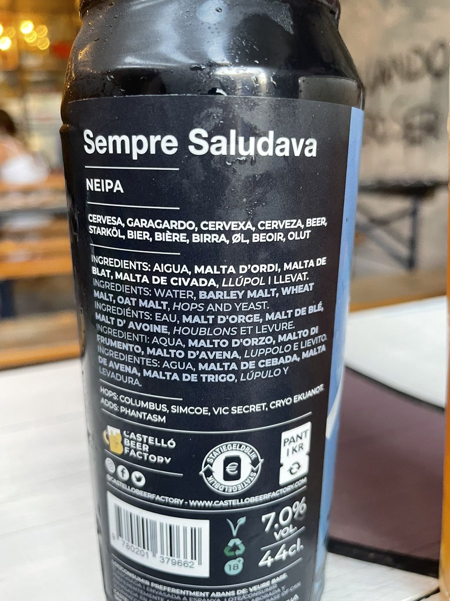 pv_marc's tweet image. ‘Sempre saludava’ de Castelló Beer Factory. Una NEIPA meravellosa. I l’etiquetatge en valencià. A mi ja m’han guanyat. #sialvalencià