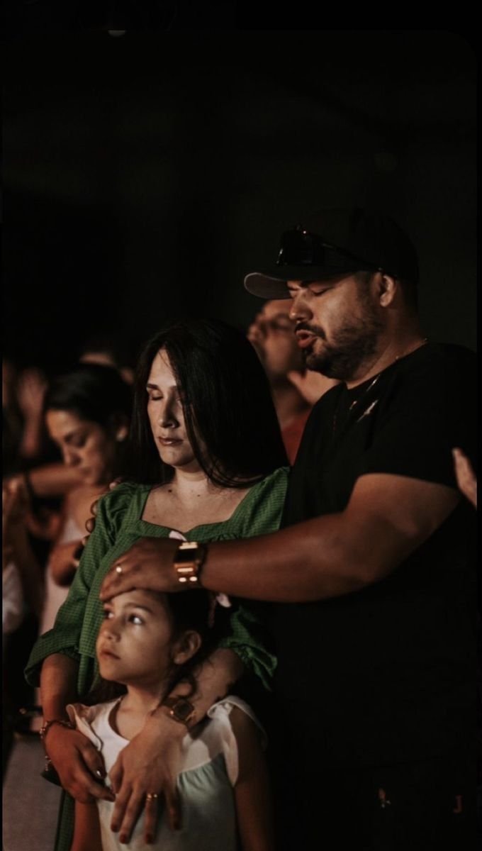 JulieParker144's tweet image. Proverbs 6:20 My son, keep thy father's commandment, and forsake not the law of thy mother: 21Bind them continually upon thine heart, and tie them about thy neck. 22 When thou goest, it shall lead thee; when thou sleepest, it shall keep thee; and when thou awakest, it shall talk-