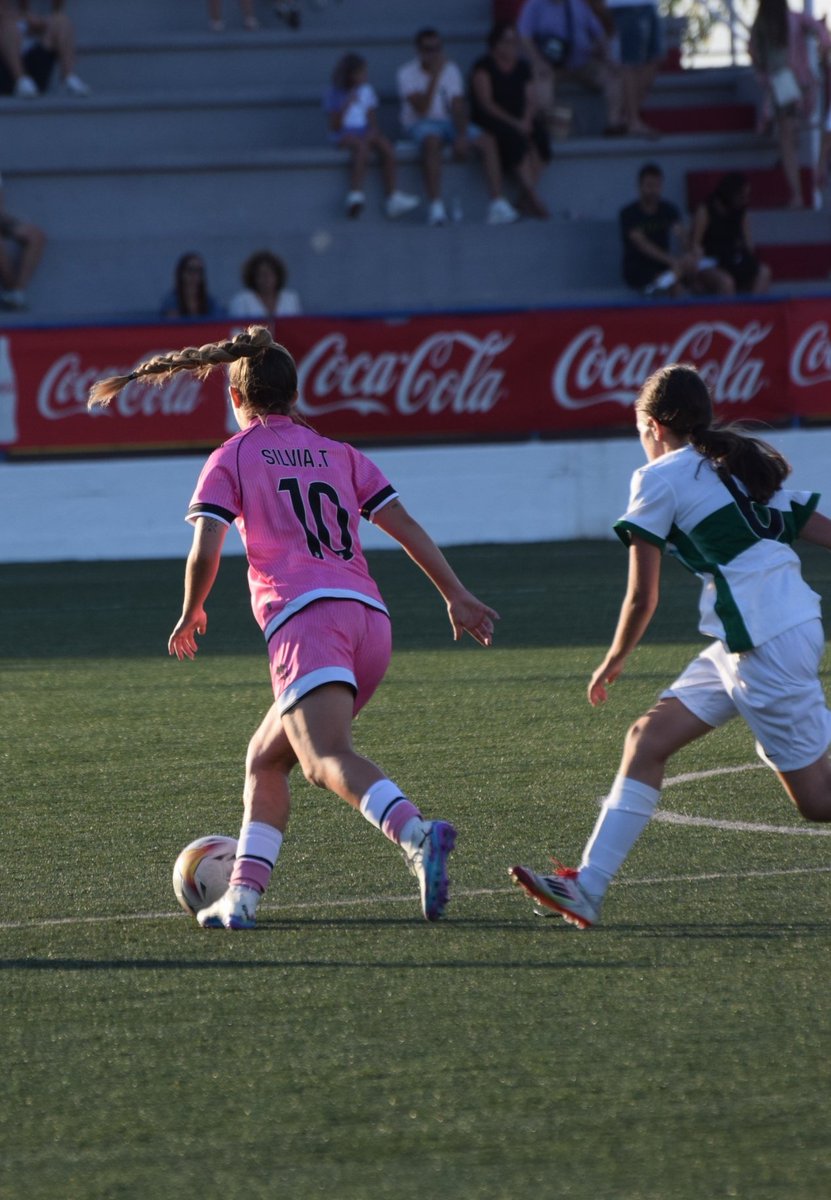 CDCastellonFem's tweet image. 48&apos; (0-0) El equipo sigue intentando el gol y se muestran serias en defensa

#ElcheCastellón 
#PPO👂