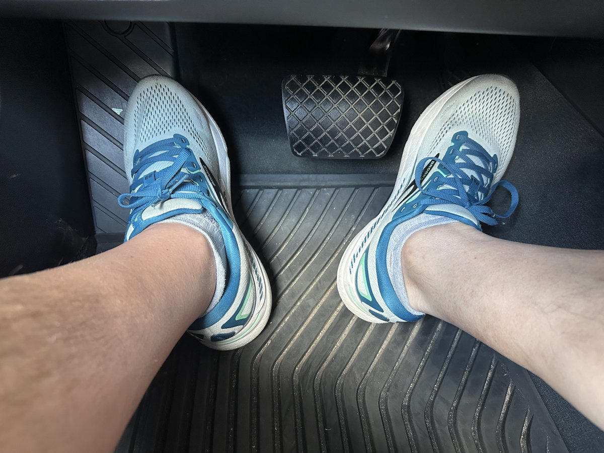 CosmosconBlog's tweet image. Running errands with a shoe on my left foot. First time that has happened since the surgery in late April.