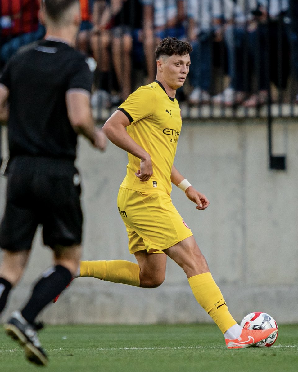 GironaFC_Engl's tweet image. ▶️ SECOND HALF! (1-0)

➡️ Krapyvtsov, Francés, Antal, Papa, Joel Roca
⬅️ Gazzaniga, Blind, David López, Solís, Portu

#OMGirona