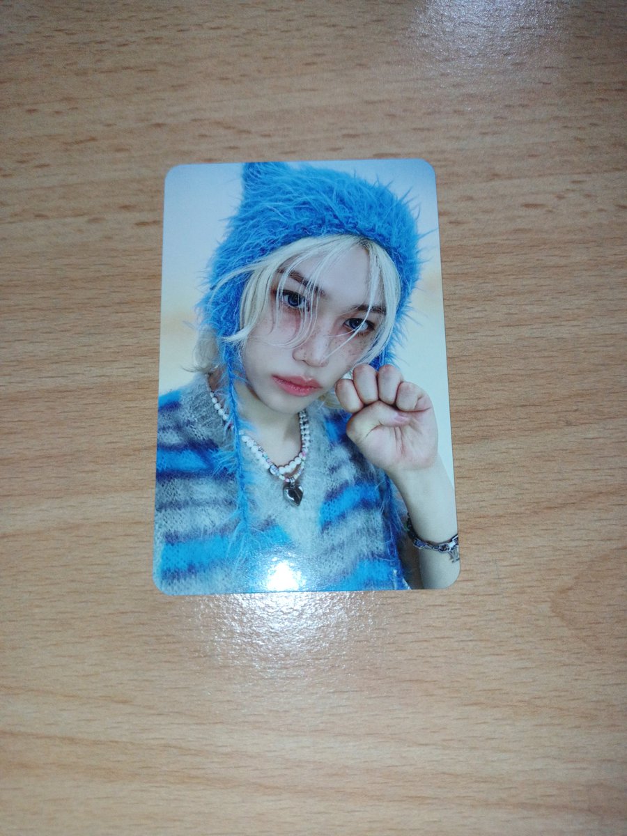 Stray kids Felix ate double side pc satis koreden ozel uretim sınırlı sayıda 25000₺ 🩵🧿🌹