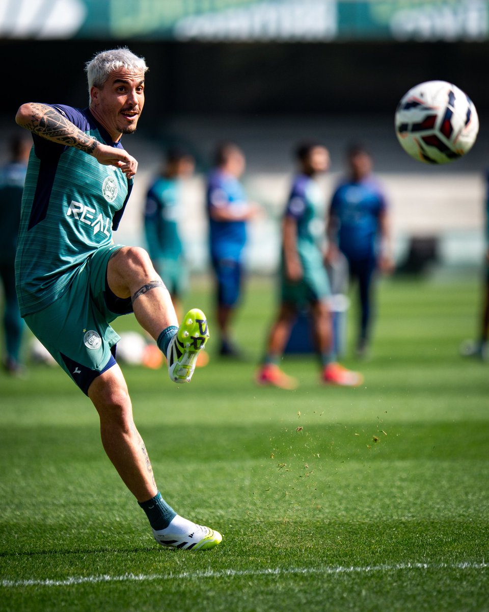 Coritiba's tweet image. Último treino em casa. Vamos, Coxa! 🇳🇬
📸 JP Pacheco | Coritiba
🟢⚪ #CFCxAMA #CoxaNoBrasileiro