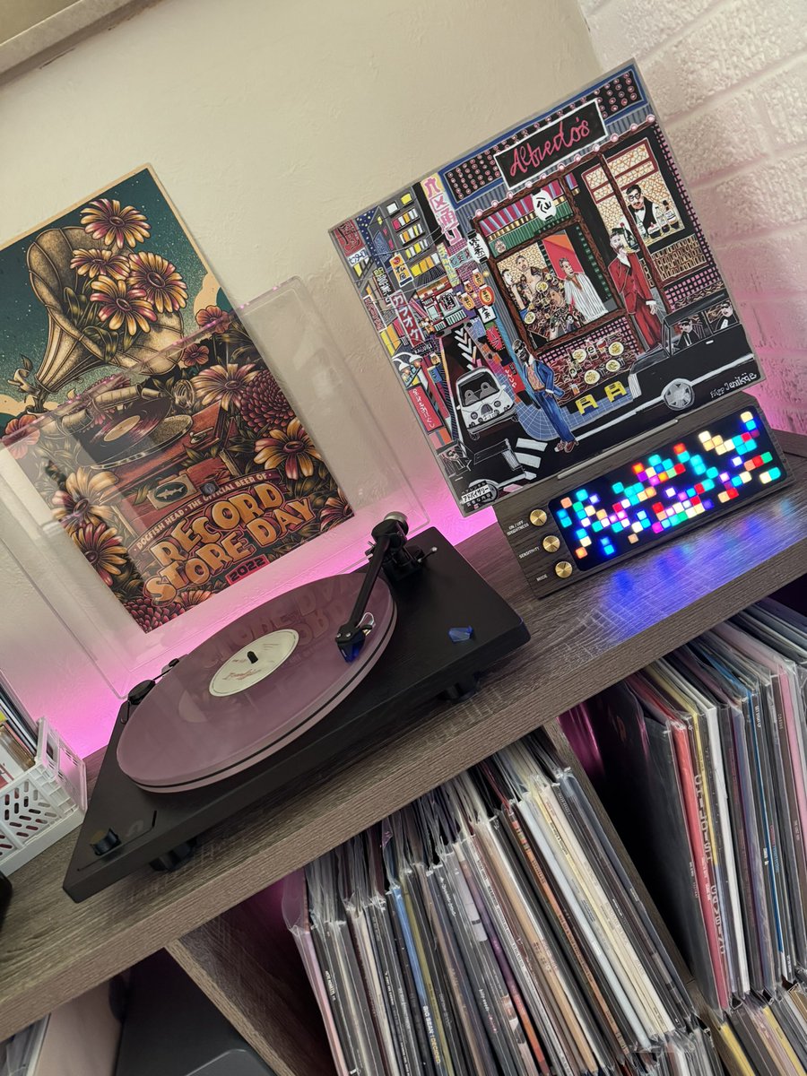 Stings_Records's tweet image. Now Spinning: Alfredo 2 by Freddie Gibbs x The Alchemist 🍝🍝🍝
@FreddieGibbs @Alchemist
