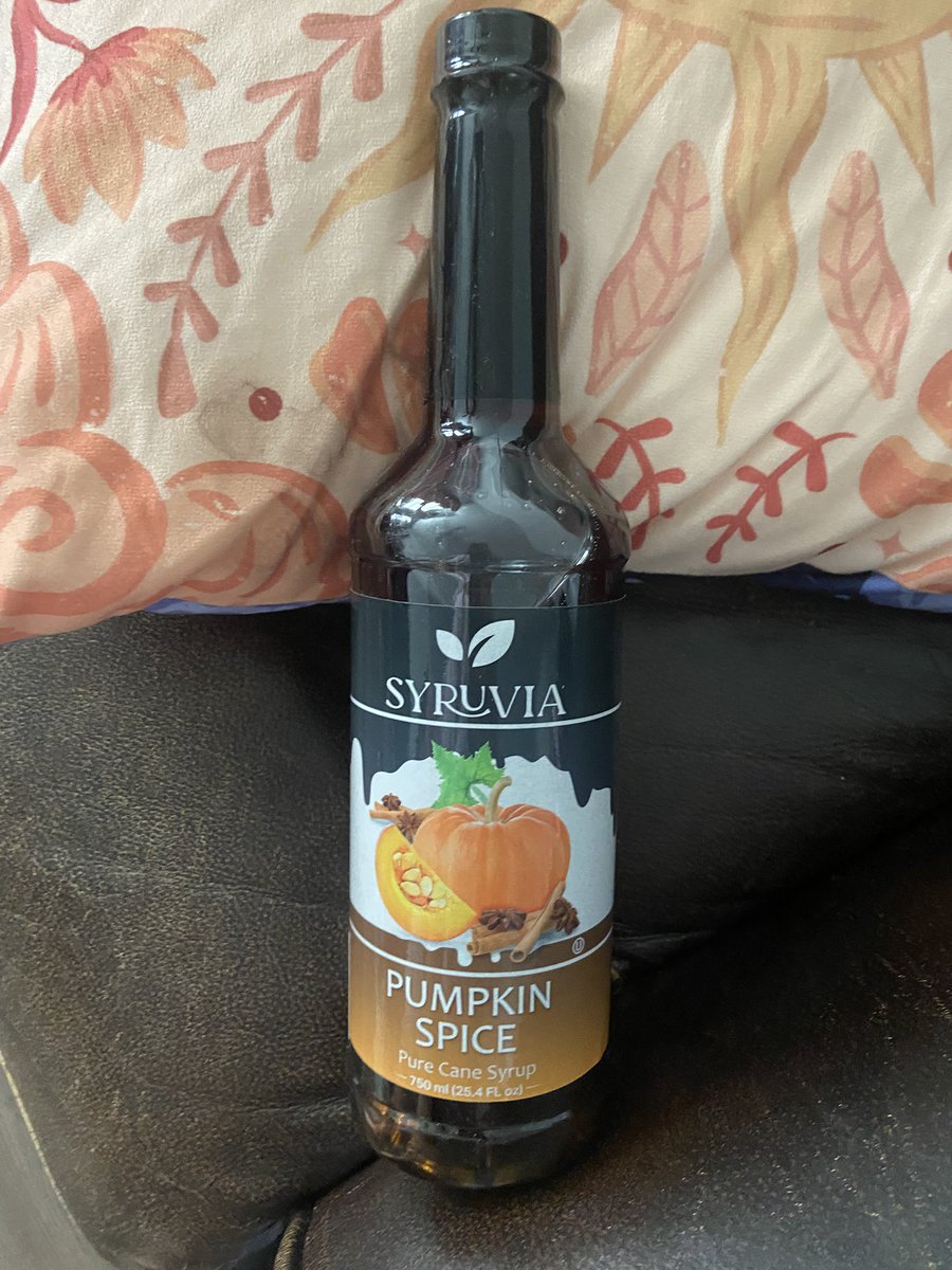 chancishugart's tweet image. Thank you @LadyAndromeda for my pumpkin spice syrup!!