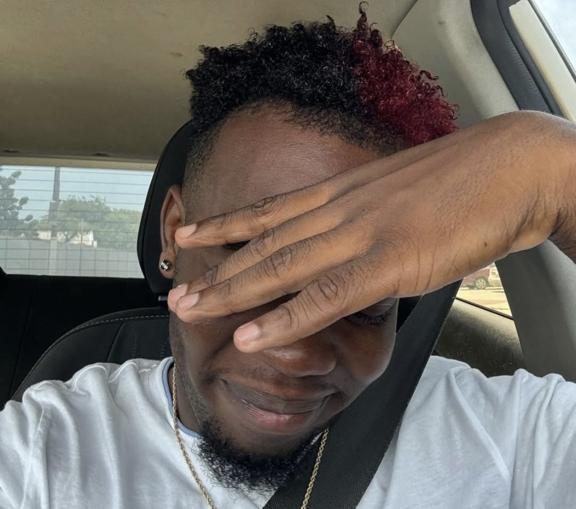 ruth_omada's tweet image. Efe just dey cheat on e wife for nothing!😭
