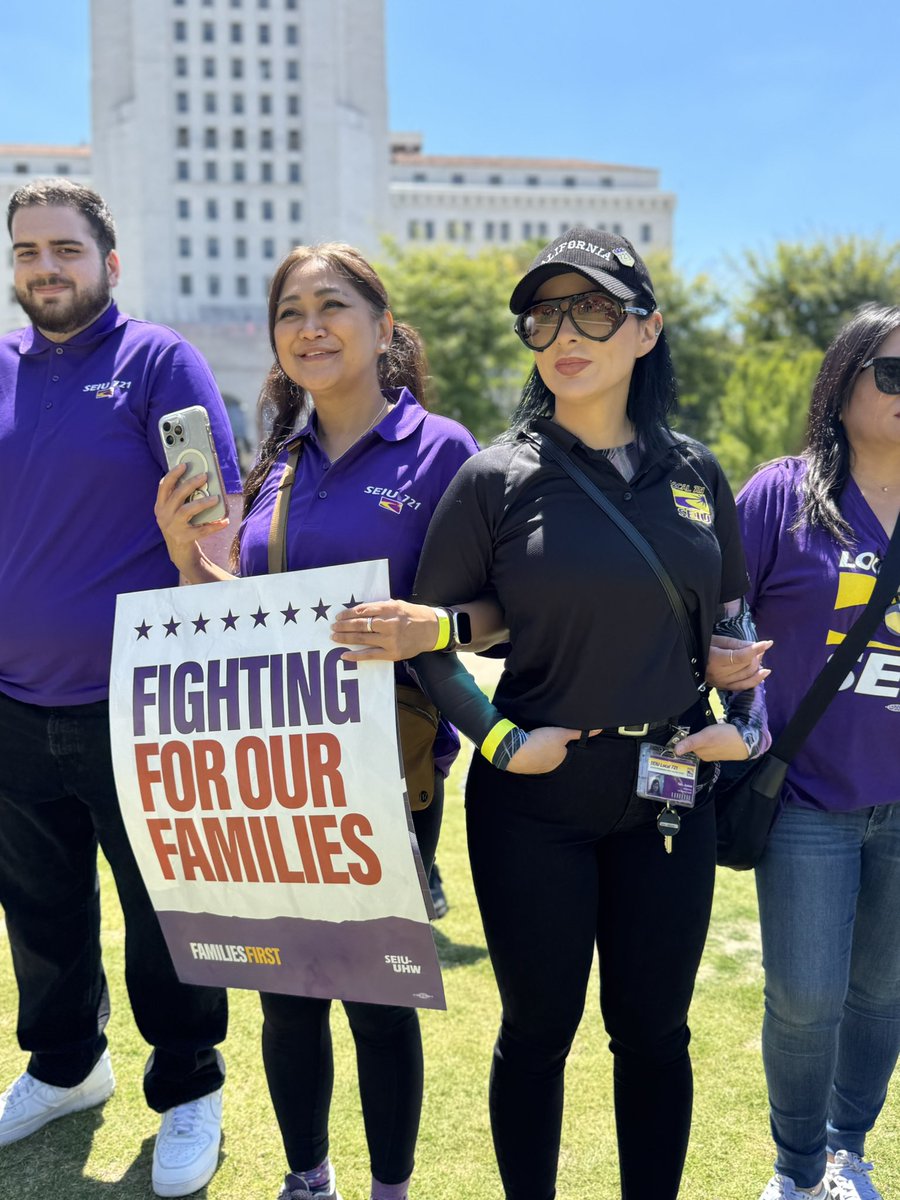 iAmericaorg's tweet image. This is more than a protest, it&apos;s a declaration of the future we believe in! A nation where every family—no matter the color of our skin or where we were born—can stay together, safe, and live with dignity. #FamiliesFirst #SolidaritySummer