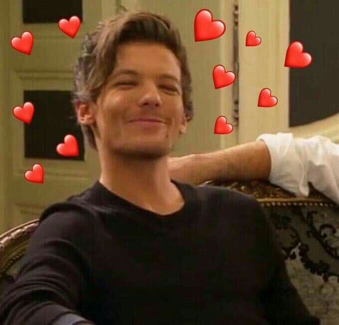 lovinglyrry's tweet image. almost time to order my lil takeout, get in bed and battle a grainy livestream