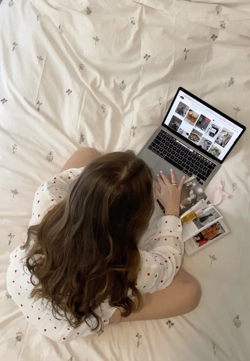 AIbyMaryam's tweet image. Canva can generate $4,000 for you every week
I've created a list of 150 digital product ideas you can make using Canva.
Normally priced at $50, but today it's FREE!
Repost + Reply "Canva" and I'll DM you the list.
(Make sure you're following me)