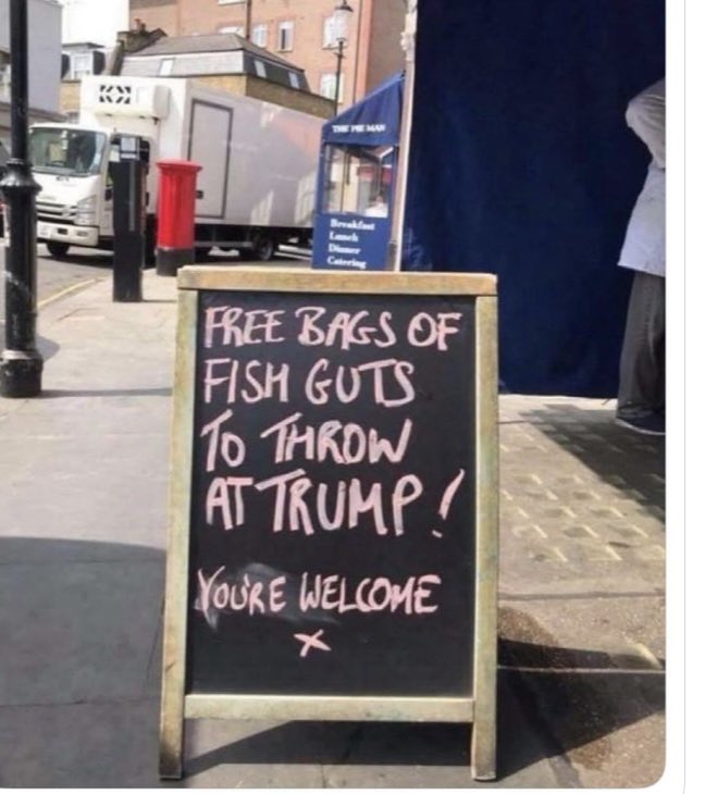UncoverTheNews's tweet image. 🚨Trump Seeks Refuge on Scottish Golf Course
Locals respond with fish guts. 🍣
We’re not kidding.
🇨🇦 Tune into The Daily Beaver Morning Show — where we call out the cult with Canadian sass:
🎙️ youtube.com/@truenortheage…
#TrumpInScotland #MAGAInMeltdown #cdnpoli