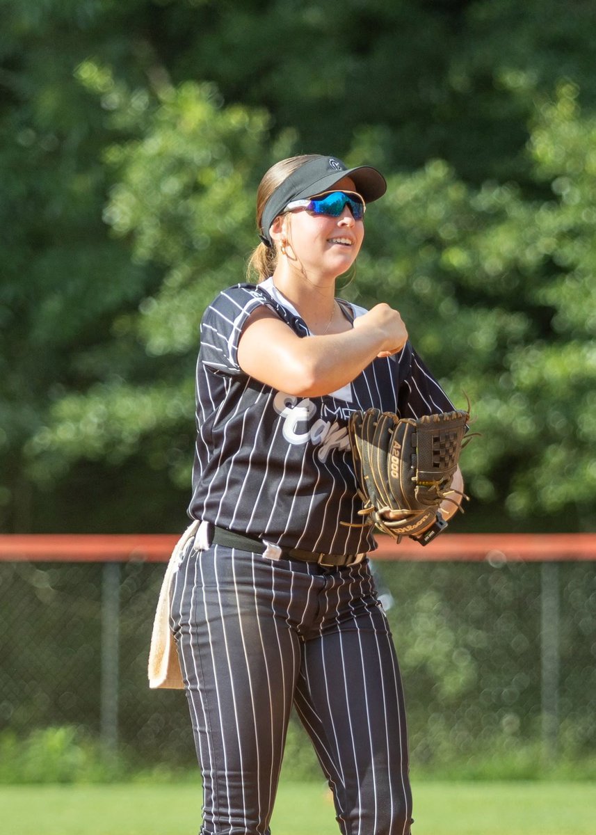 EmmeHackworth's tweet image. Finished the season up at PGF in Cali☀️🌊!! It was a fun summer against some strong competition, and I learned many lessons that I will carry with me forever. Next up is high school ball with my girls and I can’t wait to have a great season!💚💙