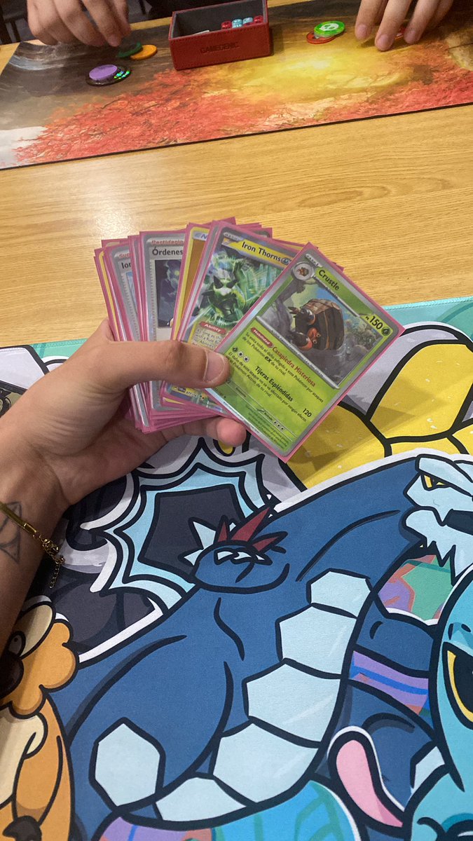 Top 4 en el Challenge de Jupi Ourense rozando otra vez, raging va demasiado rápido a veces xD <a href="/MeigasClan/">💙🤍Meigas Clan🤍💙🔮</a> <a href="/XpolyTcg/">Xpoly TCG</a> 💙