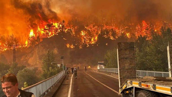 anilcanolcer's tweet image. ülkenin oksijeni nefesi yanıyor.
Sessiz kalmayın, sessiz kalmayalım!
#bursayanıyor 
#karabükyanıyor