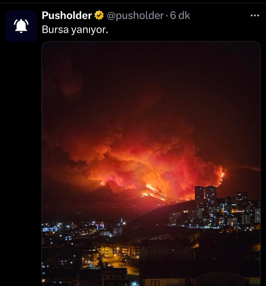 Ercnyldrm1's tweet image. Yangınlar artık milli güvenlik meselesi.
Bunların doğal olmadığı belliyken mevzu bütünüyle güvenlik ve istihbaratın da konusu.
Türkiye bir orman ülkesi değil.
Türkiye bir su ülkesi değil.
YAŞANMAZ ÜLKE TÜRKİYE İMAJININ SİYASET SONRASI YENİ BOYUTU YAŞAM ALANLARIMIZI DARALTMA.
