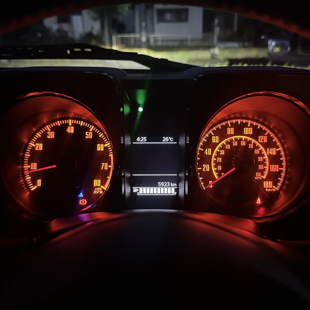 Iristquarter's tweet image. それでは日の出とともに四国瀬戸内2000kmの旅始まり
ジムニーノマド君と初めての長旅やで