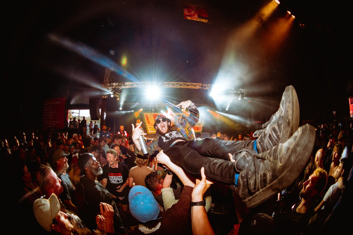 GlastoLeftField's tweet image. One month ago today π₯ Day two, the height of @Glastonbury. So many powerful and inspiring moments at #LeftField to look back on βππ
View the full Saturday 28 June preview: instagram.com/p/DMlUmlwiIj2