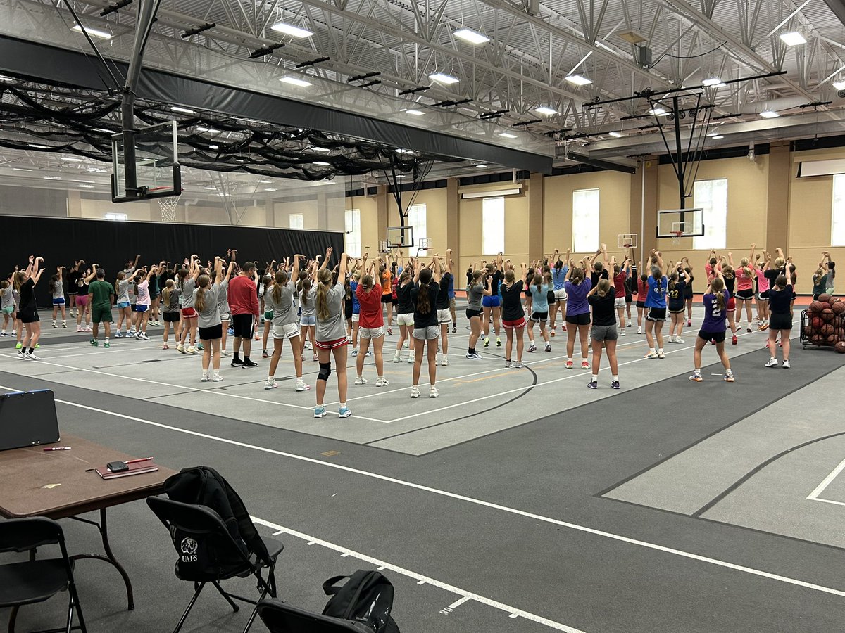 The <a href="/SnowValleyCamps/">SnowValleyCamps</a> Shot Dr <a href="/jscoach9/">Jamie Smith</a> working on reps and form.