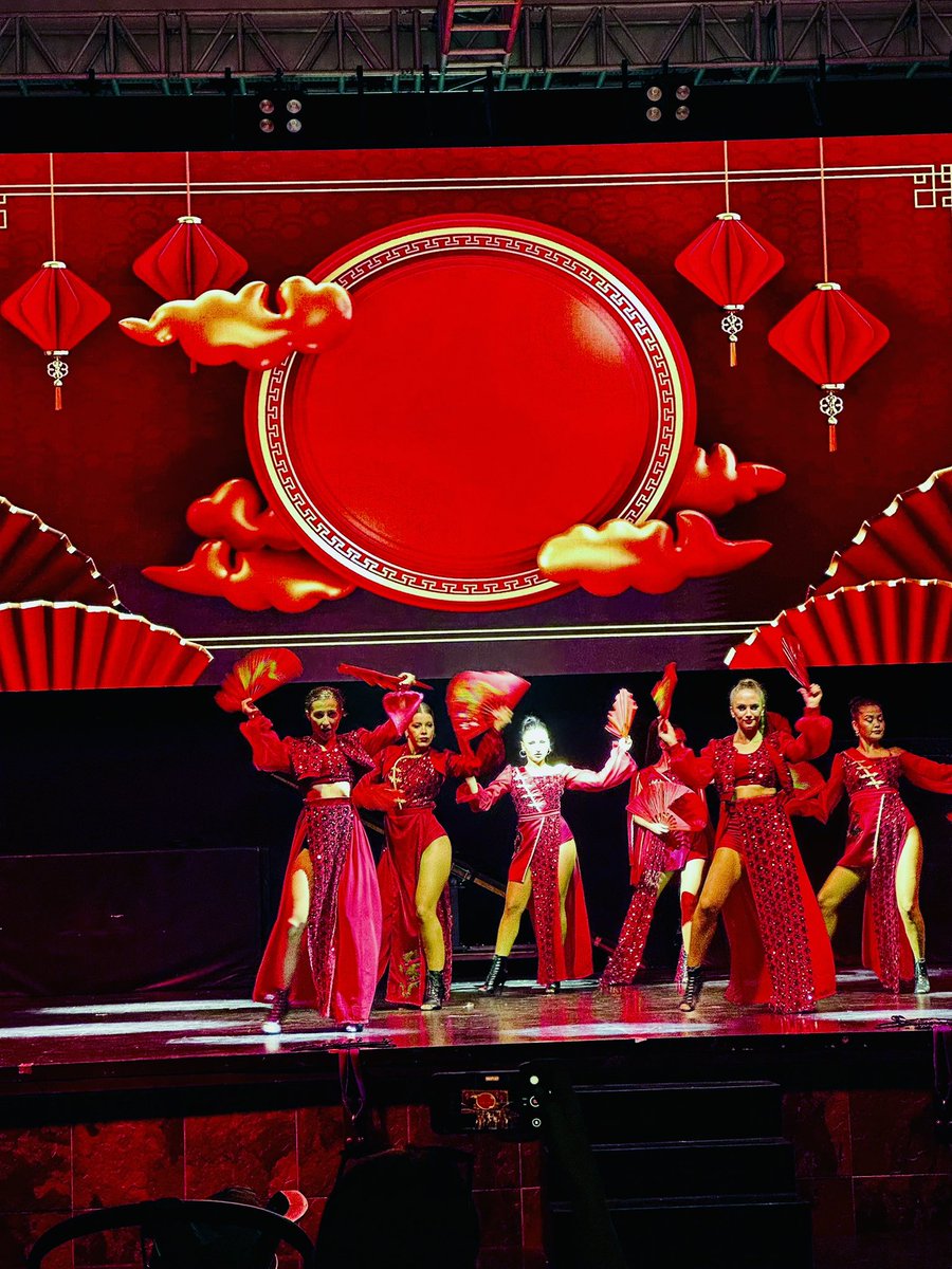 With love from Belek 🥳

Hayat kısa, yaşamak gerek.