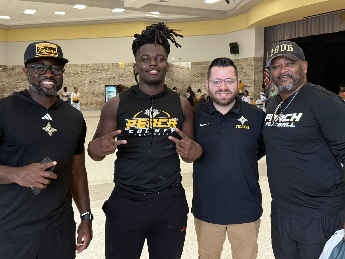 Looking forward to a great season <a href="/AceBlunt45/">Ace Blunt</a>!