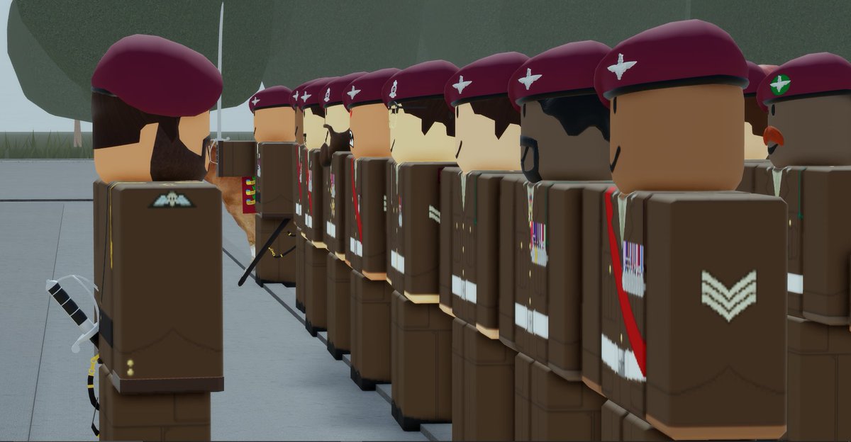 ModRoblox's tweet image. 💂‍♂️🎖Earlier this week, the Duke of York was appointed as Chief of Defence Staff by His Majesty the King.

His Royal Highness has a vast background within the armed forces; serving in a variety of roles, most recently as Chief of General Staff.