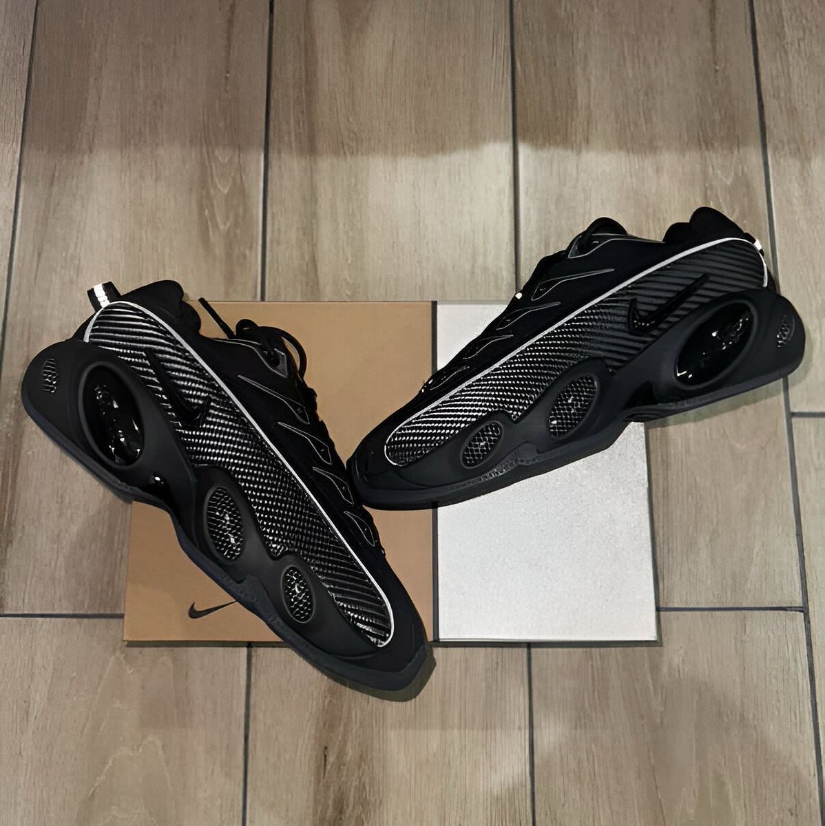 SneakerAlertHD's tweet image. Drake x Nike NOCTA Glide "Black/Iron Grey" Releasing Soon 🖤