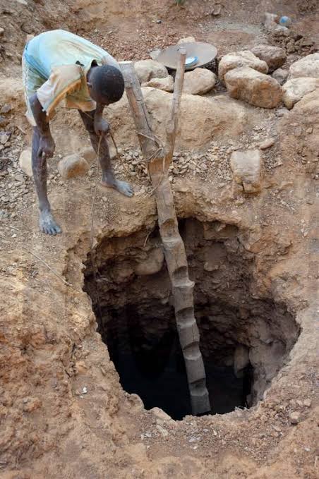 marvintort's tweet image. Levixone every night