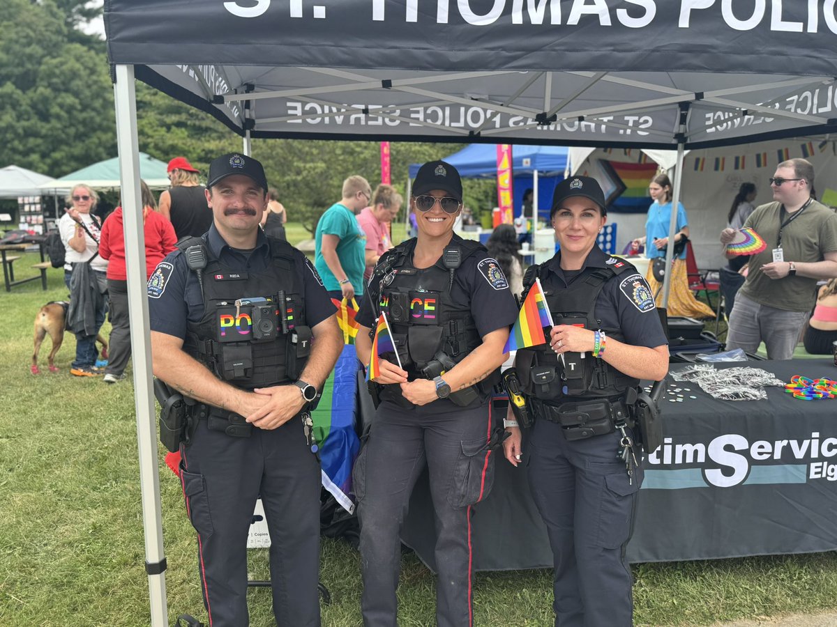 STPSmedia's tweet image. We were proud to be part of Elgin County Pride today at Pinafore Park!

Celebrating love, inclusion, and the vibrant diversity that makes our community so special. #STPSPride #ElginCountyPride 

Thanks to our ‘tent-mates’ @victims_elgin for a great day!