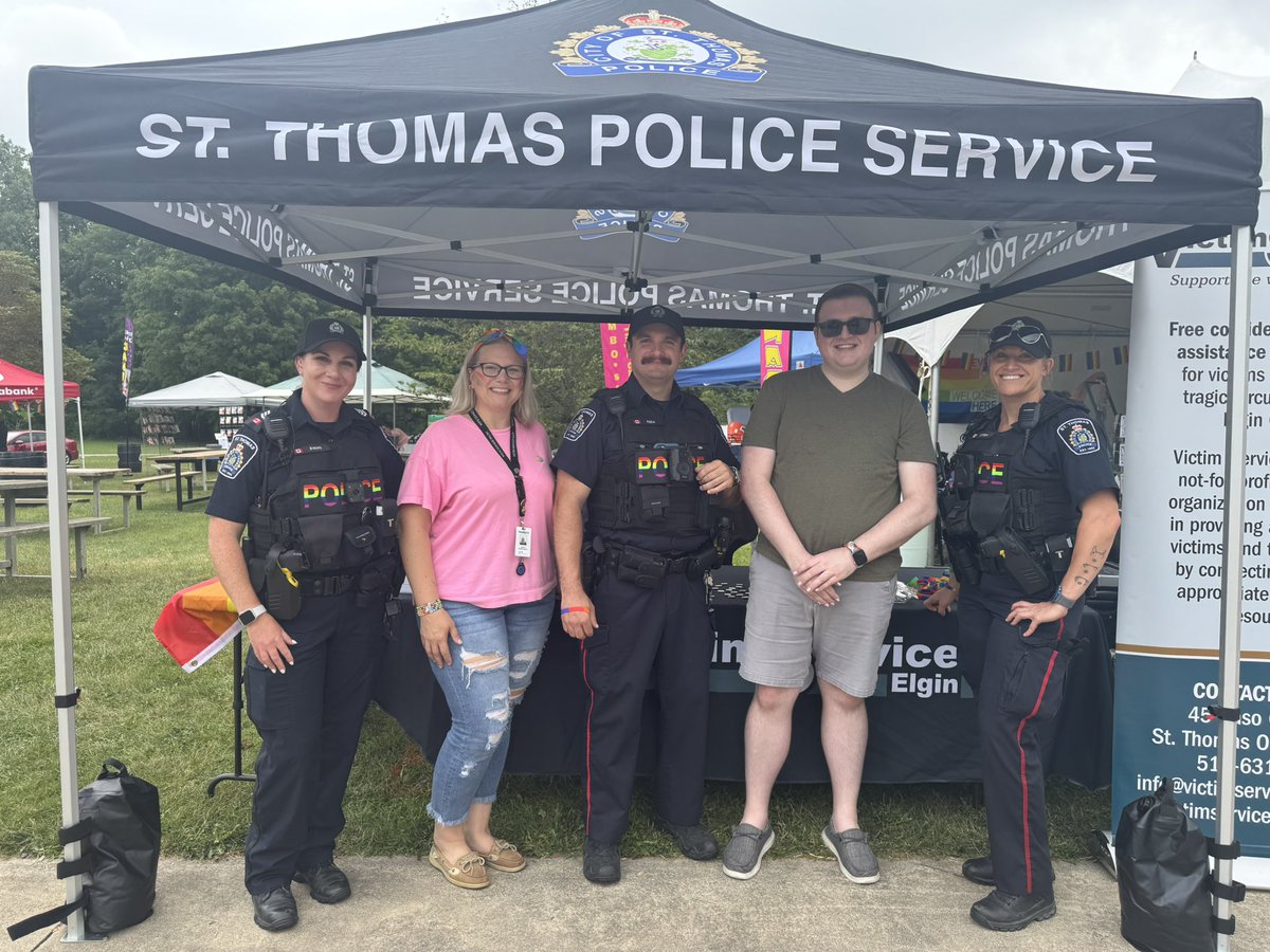 STPSmedia's tweet image. We were proud to be part of Elgin County Pride today at Pinafore Park!

Celebrating love, inclusion, and the vibrant diversity that makes our community so special. #STPSPride #ElginCountyPride 

Thanks to our ‘tent-mates’ @victims_elgin for a great day!