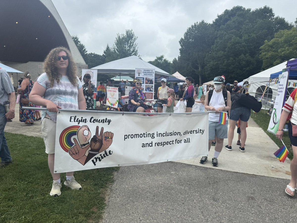STPSmedia's tweet image. We were proud to be part of Elgin County Pride today at Pinafore Park!

Celebrating love, inclusion, and the vibrant diversity that makes our community so special. #STPSPride #ElginCountyPride 

Thanks to our ‘tent-mates’ @victims_elgin for a great day!