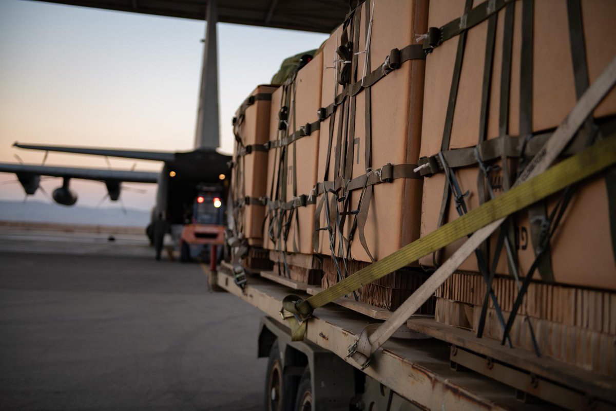 New steps to improve the humanitarian response in Gaza:

✈️Aerial airdrops of aid will resume. The airdrop includes 7 pallets of aid containing flour, sugar, and canned food.
🚚Designated humanitarian to enable safe movement of UN convoys delivering food and medicine.