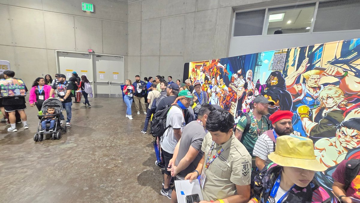 #shantae #comiccom #autograph <a href="/MrBozon/">Matt Bozon</a> @wayforward <a href="/UdonEnt/">UDON Entertainment</a>