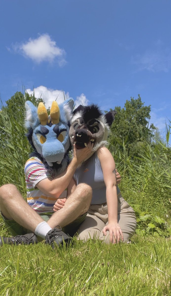 StopidKatt's tweet image. Found this really cute dragon @NigelDragon in the woods 😋 might just keep him 🤍