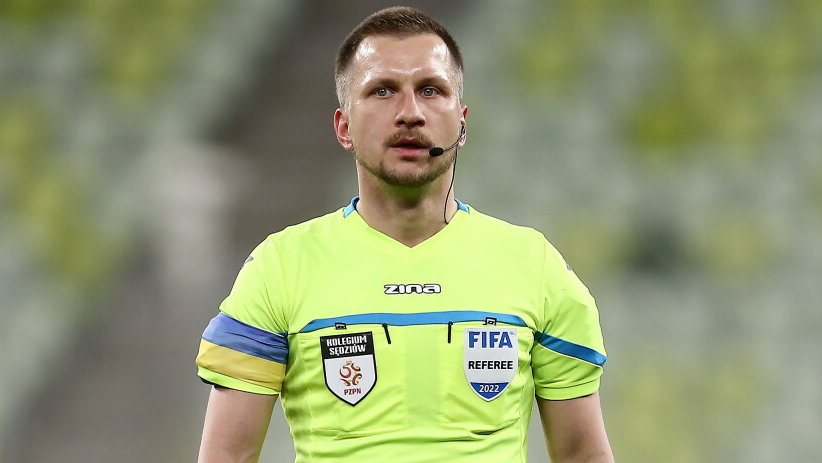 Cwel. 
Inaczej nie da się go opisać. 

#LGDLPO