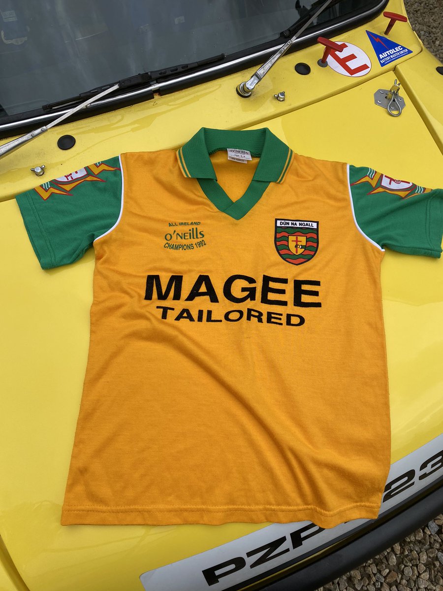 A tribute to 1 of Lagheys fastest Drivers, Ernie Browne.. 

Ernie’s well known Mini rallycar colour scheme fits in perfectly this week.! 🟢🟡
Best of luck to the Donegal Team tomorrow..💪 

A Big Thank You to those who helped me with this project…