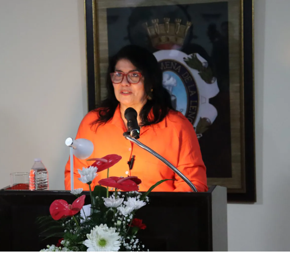 ASALEinforma's tweet image. Conozcan a la lexicógrafa, docente y crítica literaria Emma Gómez Guerra, nueva miembro de la Academia Panameña de la Lengua (@APLdice): ow.ly/I5uK50WtZt6.