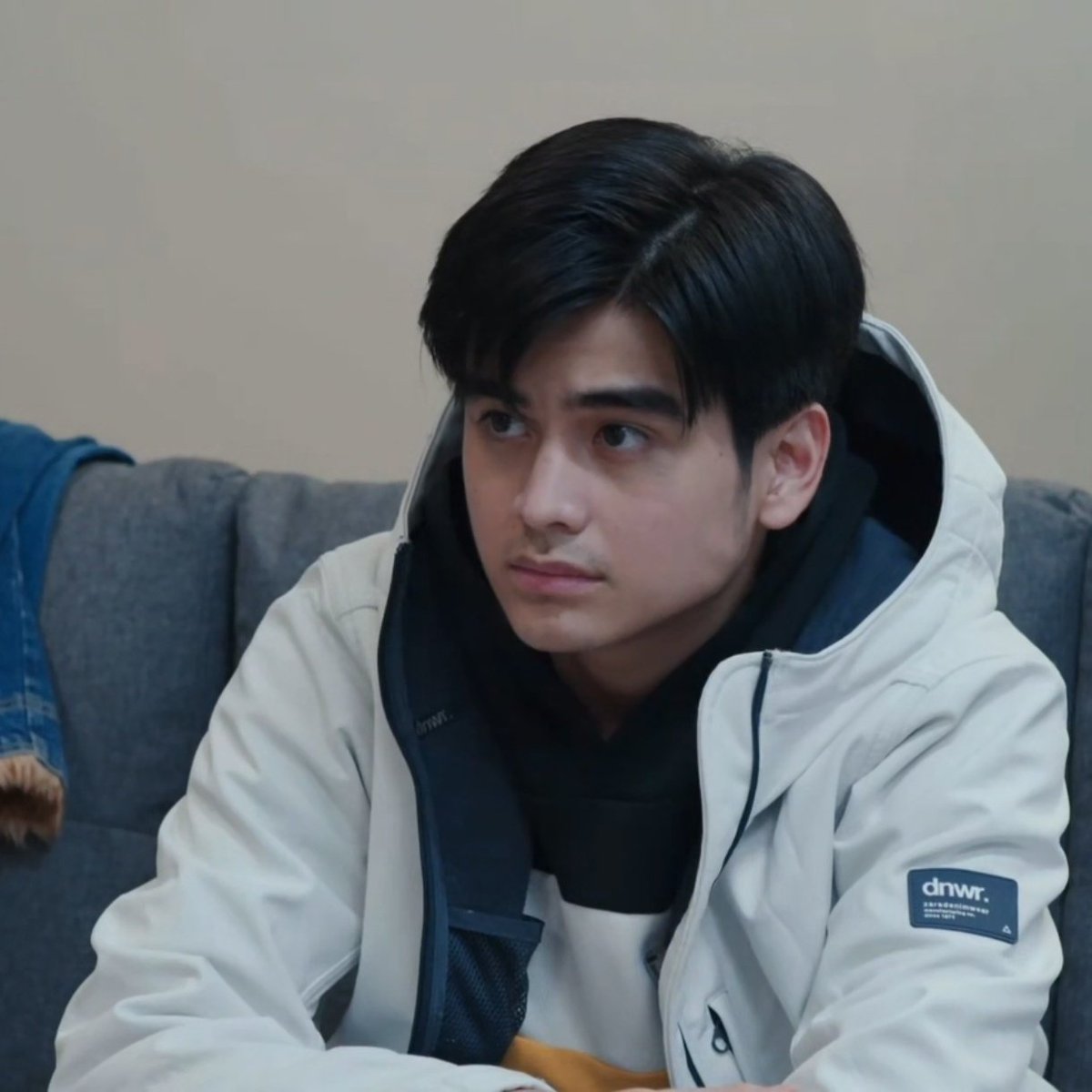 theelliegurl's tweet image. ang pogi ni jerry keller

wala, nagmamarathon lang ng UMH