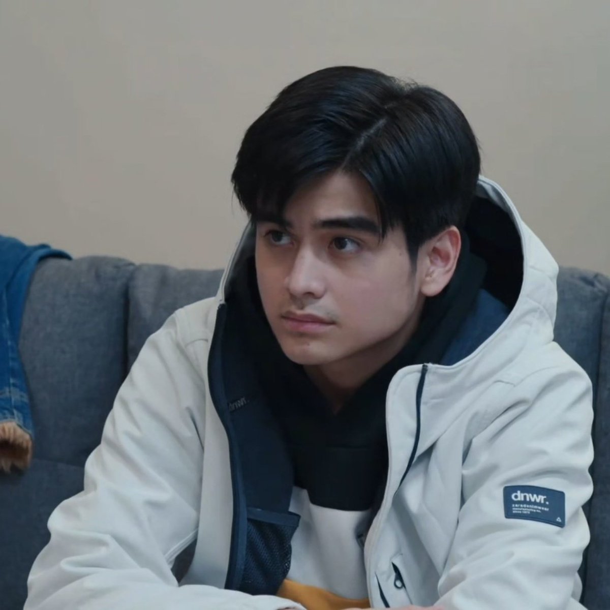 theelliegurl's tweet image. ang pogi ni jerry keller

wala, nagmamarathon lang ng UMH