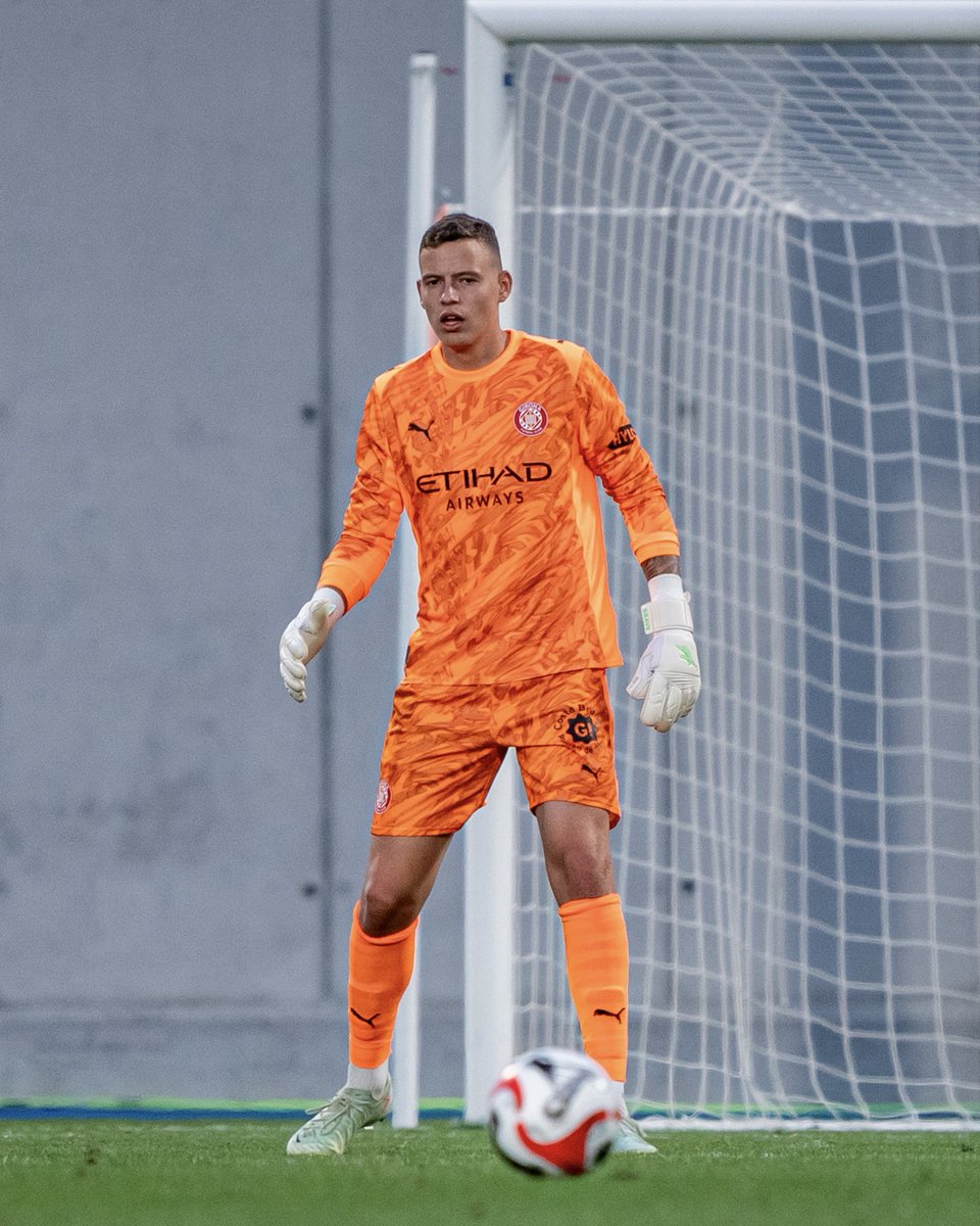 GironaFC_Engl's tweet image. 🧤🇺🇦