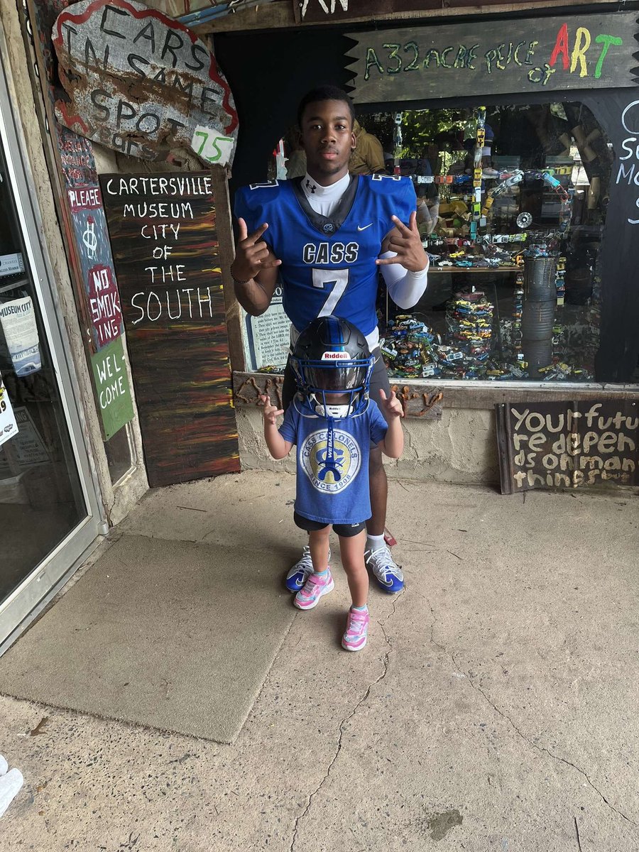 Coach Spencer Smith (@coach_spencer_) on Twitter photo Legendary. <a href="/ElijahSlocum14/">Elijah Slocum</a>
What an experience at <a href="/OldCarCityUSA/">Old Car City USA</a>. If you have not been, I highly recommend that you check it out. Legendary. <a href="/ElijahSlocum14/">Elijah Slocum</a>
What an experience at <a href="/OldCarCityUSA/">Old Car City USA</a>. If you have not been, I highly recommend that you check it out.