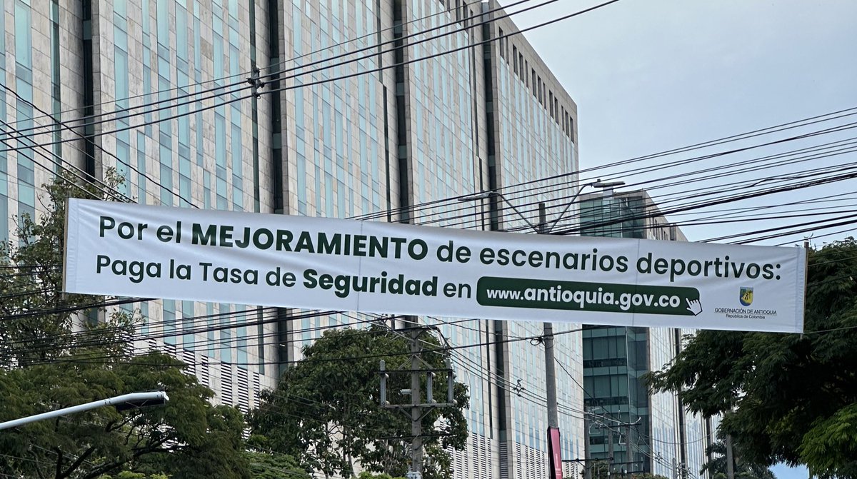 ponguton's tweet image. Uno se pregunta qué tiene que ver eso con la seguridad….