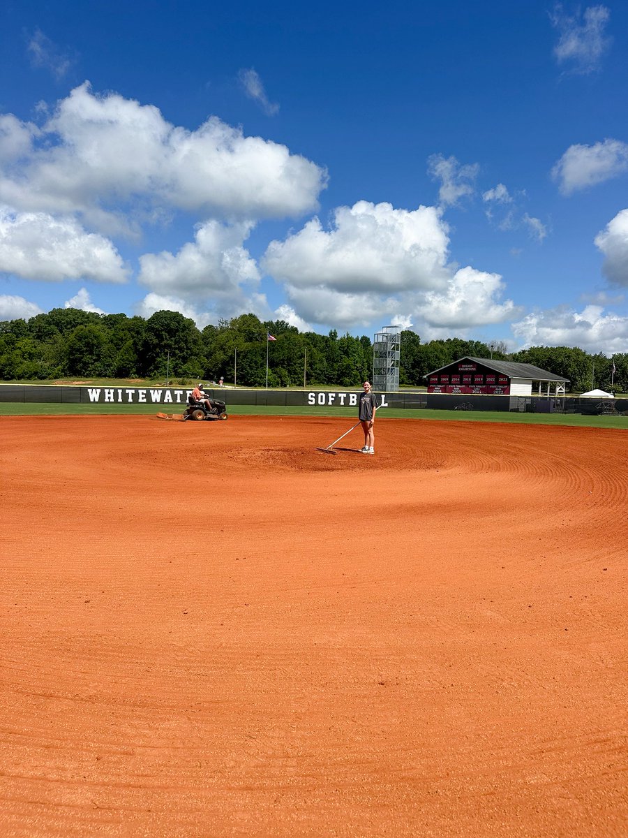 Field work day 2025 was a success!!

We have THE BEST players and families around, and we are so grateful for all of their hard work and time invested in improving our facilities! #NewEraSamePurpose #PridePassionPurpose #GoCats