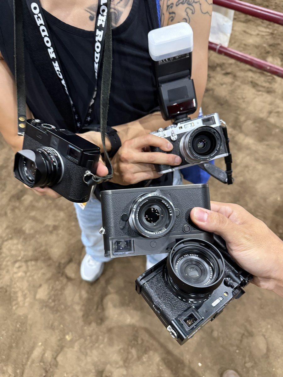 anybodyshoots's tweet image. shooting the black rodeo today 📷 🐎