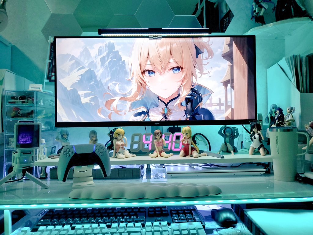SSugoiyan's tweet image. おはようございます( *´艸`)
昨日はPCの前で寝落ち(-ω-。)
今目が覚めてパシャリ(^-^;
爽やかな風が吹いてる朝なので
ジンちゃんの背景です(*´∀`*)
#desksetup
