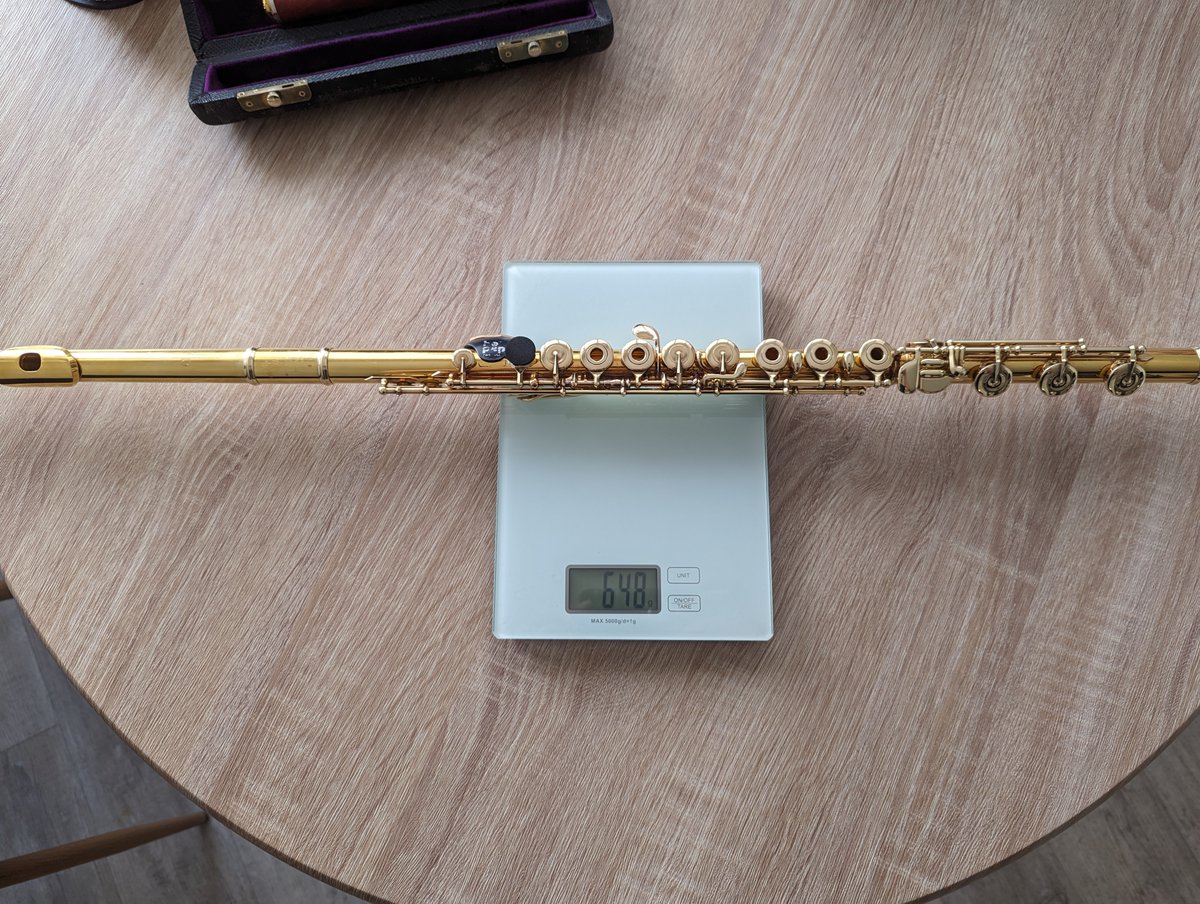 フルートの重さを測ってみた。 ビュルガー円錐管オープンG、499g