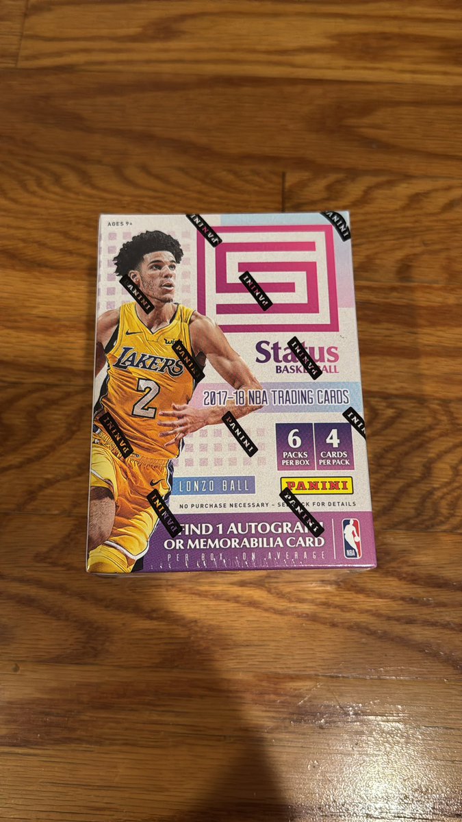 PizzosCards's tweet image. 2017/18 Panini Status Basketball Factory Sealed Blaster Box (1) Auto/Mem per Box
$70