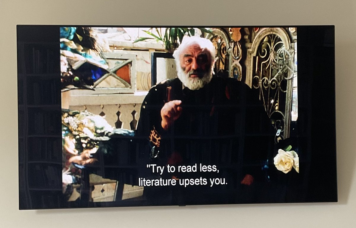 IneluctableQuak's tweet image. Me whenever I’m asked for writing advice: